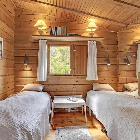 Ferienhaus Gorgeous In With Wifi Mern